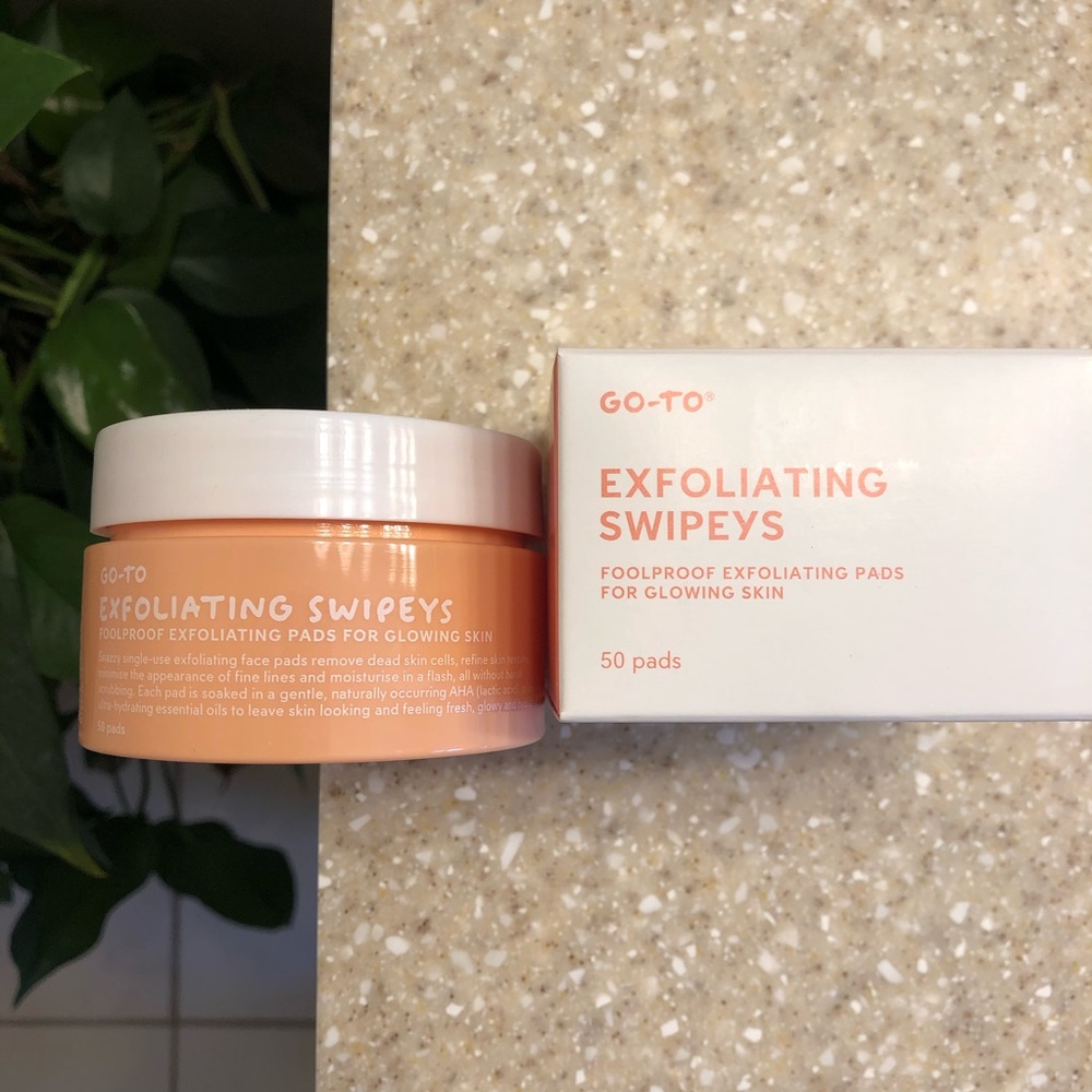 Go-To Skincare Exfoliating Swipeys